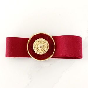 Round Gold Toned Metal Buckle Elastic Stretch Belt In Cherry Red NEW
